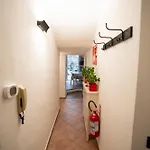 Santa Croce Garden Apartment *