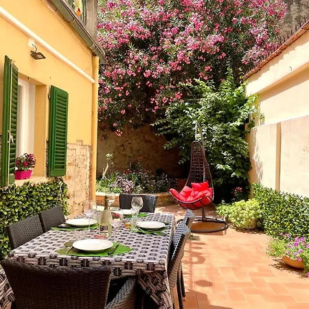 Santa Croce Garden Florencja